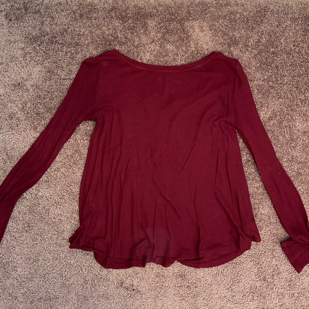 Red ae top